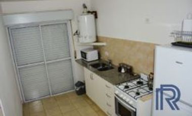 Departamento en alquiler temporario de 1 dormitorio c/ cochera en Universitario
