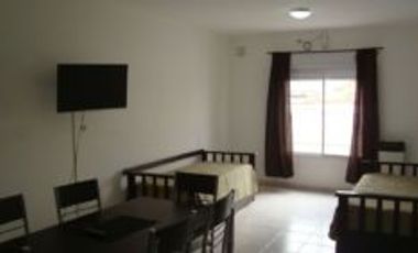 Departamento en alquiler temporario de 1 dormitorio c/ cochera en Universitario