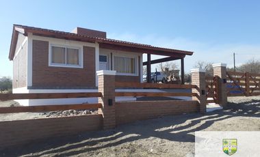 K080AP- Casa con 2 habitaciones en Arroyo de los Patos.