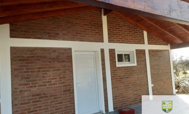 K080AP- Casa con 2 habitaciones en Arroyo de los Patos.