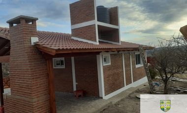 K080AP- Casa con 2 habitaciones en Arroyo de los Patos.