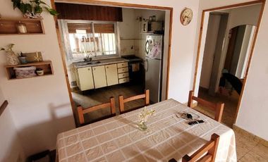 Casa en venta de 2 dormitorios c/ cochera en Mar de Ajo
