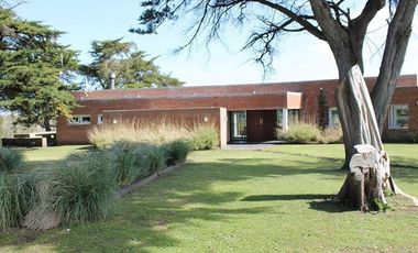 Lote en barrio privado Barrancas de San Benito de 872m2.