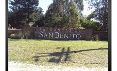 Lote en barrio privado Barrancas de San Benito de 872m2.