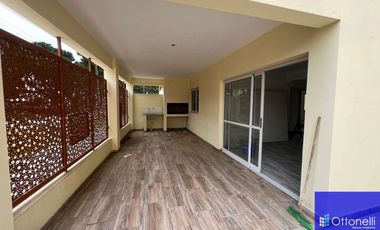 Departamento en venta de 2 dormitorios c/ cochera en San Bernardo