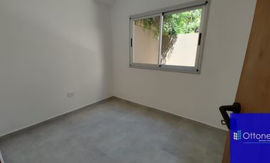Departamento en venta de 2 dormitorios c/ cochera en San Bernardo