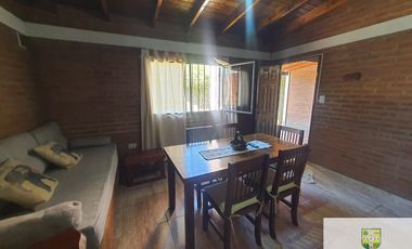 00271 – Departamento para 4/5 personas en Mina Clavero con Pileta. IMPECABLE