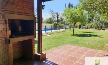 00271 – Departamento para 4/5 personas en Mina Clavero con Pileta. IMPECABLE
