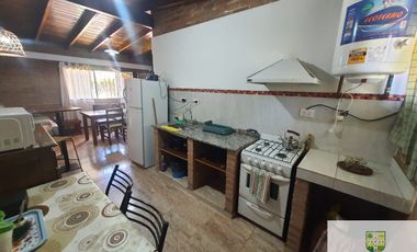 00271 – Departamento para 4/5 personas en Mina Clavero con Pileta. IMPECABLE