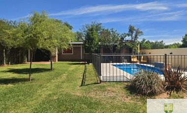 00271 – Departamento para 4/5 personas en Mina Clavero con Pileta. IMPECABLE