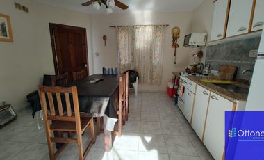 Dúplex en venta de 2 dormitorios c/ cochera en Costa Azul