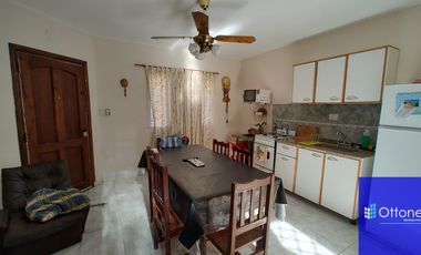 Dúplex en venta de 2 dormitorios c/ cochera en Costa Azul