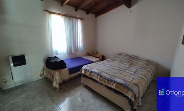 Dúplex en venta de 2 dormitorios c/ cochera en Costa Azul