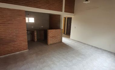 K092CB- Casa con 2 habitaciones a 100m de AV. Belgrano de Villa Cura Brochero
