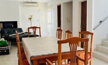 Chalet en venta de 2 dormitorios c/ cochera en Roldán