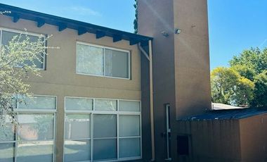 Chalet en venta de 2 dormitorios c/ cochera en Roldán