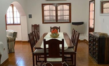 CASA CON DEPARTAMENTO ZONA OESTE