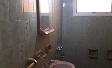 Venta Monte Grande Dpto 2 ambientes con cochera sobre Avenida Brd Bs As