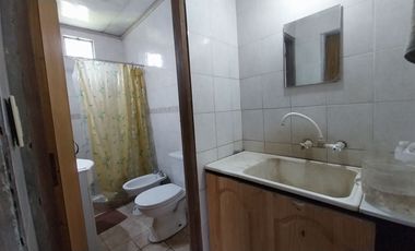 Casa quinta en venta de 11400m2 ubicado en Barrio Colinas Verdes de 1 hectáreaa.