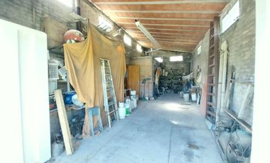 Casa quinta en venta de 11400m2 ubicado en Barrio Colinas Verdes de 1 hectáreaa.