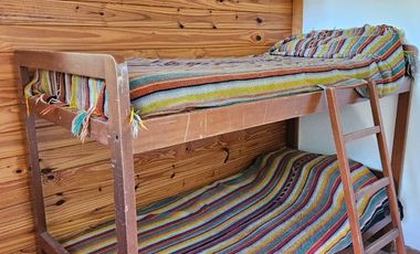 FINA PATAGONIA. Casa en venta de 2 dormitorios c/ cochera en San Martin de los Andes