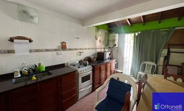 Dúplex en venta de 3 dormitorios c/ cochera en Costa Azul