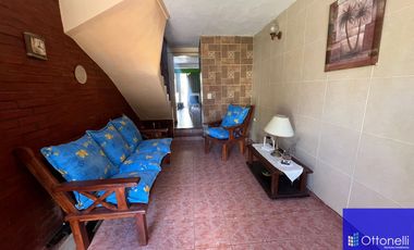 Dúplex en venta de 3 dormitorios c/ cochera en Costa Azul