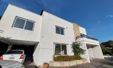 BAJO SU VALOR!! CHALET EN VENTA EN EL BALCON DEL GOLF DE SIERRA DE LOS PADRES