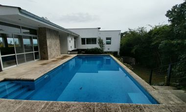 BAJO SU VALOR!! CHALET EN VENTA EN EL BALCON DEL GOLF DE SIERRA DE LOS PADRES