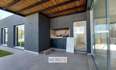 B° Privado El Marquesado 3 dormitorios 220 m2