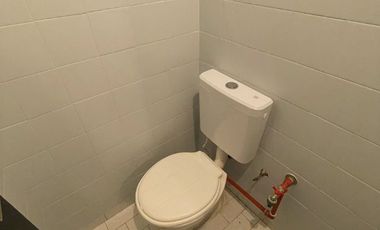 Venta Oficina Local a la calle. Zona La Perla