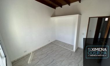 Departamento en venta de 2 dormitorios c/ cochera en Costa Azul