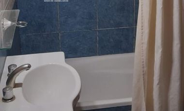 Casa en venta de 2 dormitorios c/ cochera en Villa Cacique