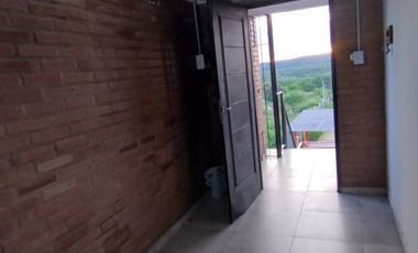 N042SL- Oportunidad! Complejo de 3 unidades con piscina en San Lorenzo