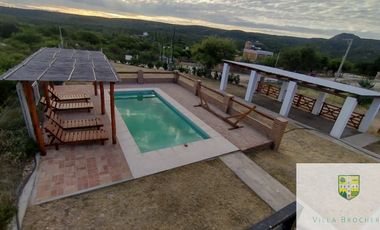 N042SL- Oportunidad! Complejo de 3 unidades con piscina en San Lorenzo