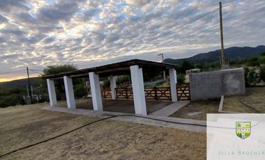N042SL- Oportunidad! Complejo de 3 unidades con piscina en San Lorenzo