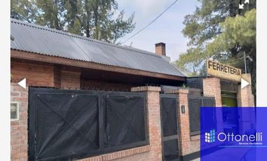 Casa en venta de 2 dormitorios c/ cochera en Berazategui Oeste