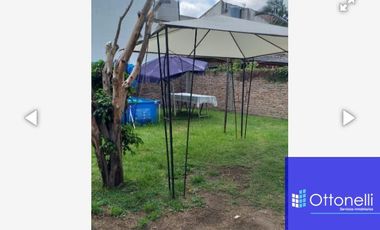 Casa en venta de 2 dormitorios c/ cochera en Berazategui Oeste