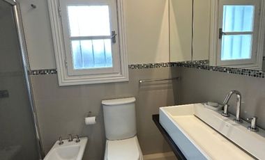 Imporante casa sobre 798m2, en barrio stella maris