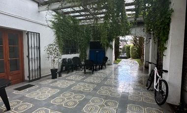 Imporante casa sobre 798m2, en barrio stella maris