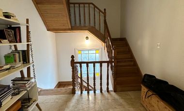 Imporante casa sobre 798m2, en barrio stella maris