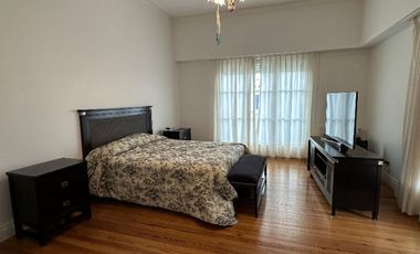 Imporante casa sobre 798m2, en barrio stella maris