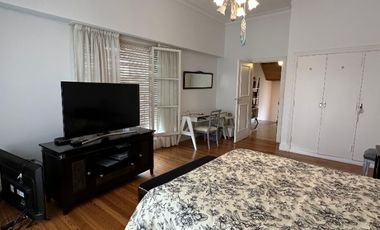 Imporante casa sobre 798m2, en barrio stella maris