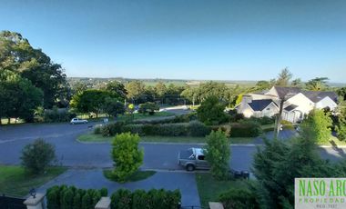 BAJO SU VALOR!! Propiedad de categoría en Sierra de los Padres - Gas natural