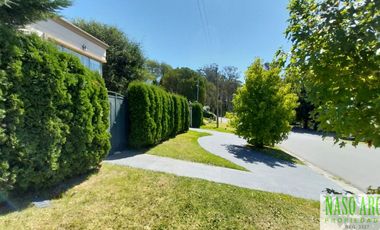 BAJO SU VALOR!! Propiedad de categoría en Sierra de los Padres - Gas natural