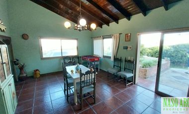 BAJO SU VALOR!! Propiedad de categoría en Sierra de los Padres - Gas natural