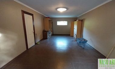 BAJO SU VALOR!! Propiedad de categoría en Sierra de los Padres - Gas natural