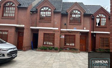 Triplex en venta de 3 dormitorios c/ cochera en San Bernardo