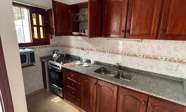Triplex en venta de 3 dormitorios c/ cochera en San Bernardo