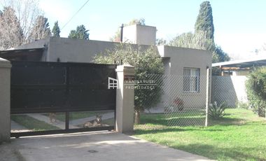 Casa en venta de 2 dormitorios c/ cochera en Belén de Escobar